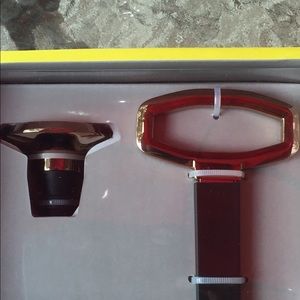Wine Key and Stopper Bar Set